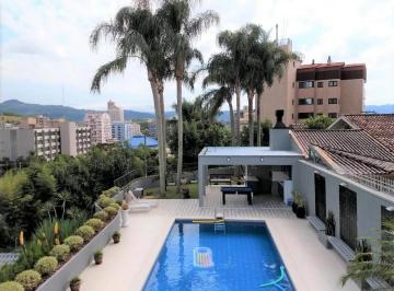 Casa · 1056m² · 3 Quartos · 2 Vagas · Casa à venda - no Centro