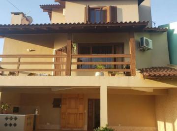 Casa · 210m² · 3 Quartos · 3 Vagas · Lindo sobrado