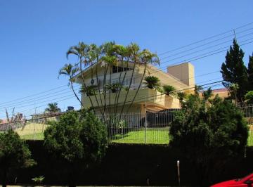 Casa · 400m² · 4 Quartos · 2 Vagas · Casa à venda - em Campo Bom