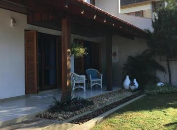 Casa · 390m² · 4 Quartos · 2 Vagas · Casa à venda - em Campo Bom