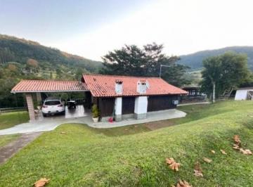 Rural · 37m² · 2 Quartos · 1 Vaga · Linda chácara
