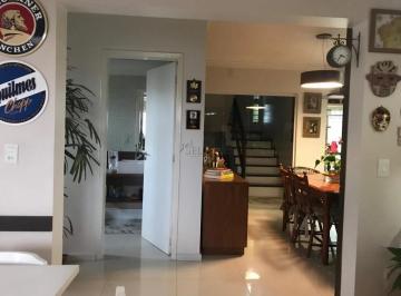 Casa · 218m² · 3 Quartos · 3 Vagas · Lindo sobrado