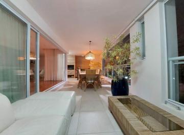 Apartamento · 241m² · 3 Quartos · 3 Vagas · Alto padrão com 3 suítes e 3 vagas, bem distribuídos com 241 m2 - Água Branca