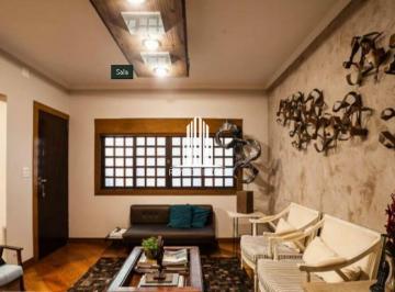 Casa · 290m² · 3 Quartos · 2 Vagas · CASA ASSOBRADADA COM 3 QUARTOS, 1 SÚITE E 2 VAGAS