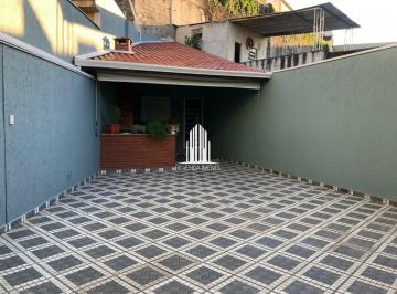 Casa · 223m² · 4 Quartos · 6 Vagas · Linda Casa de Bairro Bairro Seguro