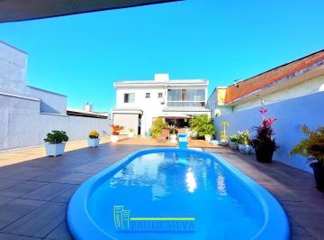 22079468_g.jpg ·
Beira do rio em Tramandaí! Linda casa em um terreno exclusivo, fren