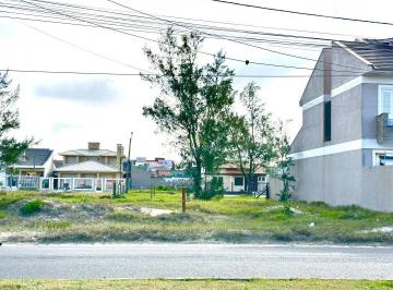Terreno · 300m² · Terreno na Avenida Beira Mar na Praia de Atlântida Sul