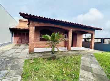 43164278_g.jpg · 
                                Casa com Piscina em Atlântida Sul
                            