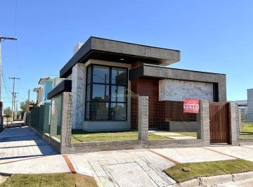 Casa · 116m² · 3 Quartos · 2 Vagas · Casa nova na Praia de Atlântida Sul