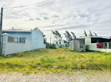 42128752_g.jpg ·
Terreno localizado na praia de Atlântida Sul