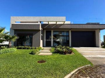 Casa · 350m² · 4 Quartos · 2 Vagas · Casa no Condomínio Lagoa Do Passo