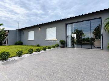 Casa · 149m² · 2 Quartos · 1 Vaga · Casa em avenida na Praia de Atlântida Sul