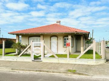 Casa · 182m² · 2 Quartos · 1 Vaga · Casa com 2 terrenos na Avenida Leme