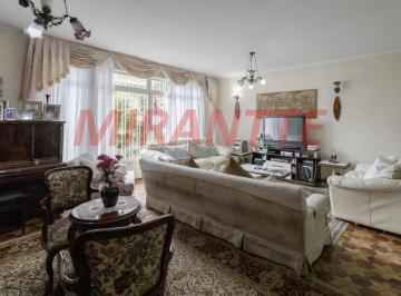 d6d7a09e870b61f41823f54da601319e.jpg · Sobrado de 276m² com 3 quartos