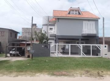 Casa · 300m² · 3 Quartos · 2 Vagas · Casa em Rua Maria Araújo - Cassino - Rio Grande/RS