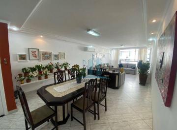 04286983f433df1a7c50d939c3c5124abb1c3446 · Lindo e totalmente reformado apartamento à uma quadra da praia do Gonzaga, Santos-SP.