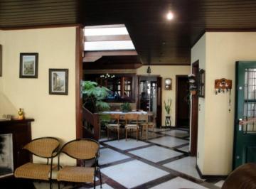 Casa · 280m² · 4 Quartos · 5 Vagas · Imponente, amplo e sofisticado sobrado. Imperdível!!!