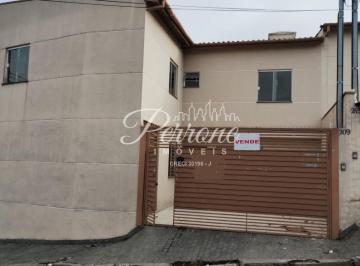 med_b935f2835f7f39fc698e3492375c9cbb.jpg · Sobrado, 3 quartos, à venda ou locação, na Vila Carmosina - SP!