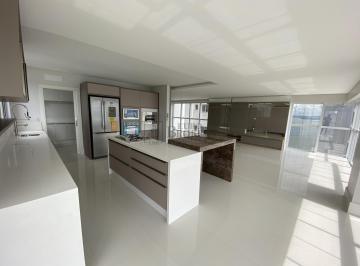 Apartamento · 237m² · 5 Quartos · 4 Vagas · Ótimo apartamento frente mar semimobiliado em Balneário Camboriú.