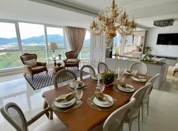 Apartamento · 183m² · 4 Quartos · 3 Vagas · Apartamento alto padrão com vista panorâmica em Balneário Camboriú.