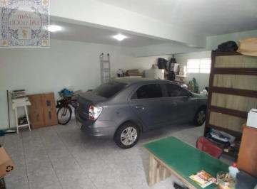 Foto 20 · Casa ampla e arejada com 3 dormitórios, ideal para famílias que gostam de estar bem localizados. - A