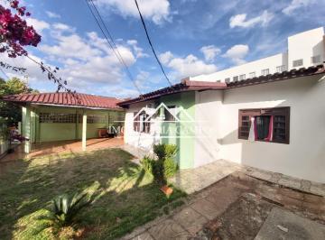 Casa · 234m² · 2 Quartos · 2 Vagas · CASA CENTRO PRÓXIMO AV. SÃO JOÃO