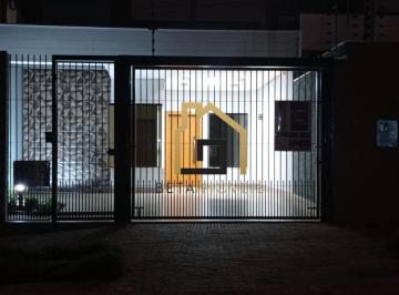 Casa de 3 quartos, Maringá · Casa no Jardim Fregadolli 