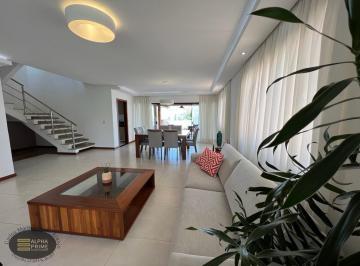 Casa de 5 quartos, Camaçari · Casa em Alphaville Litoral Norte 1 com 5 súites para locação anual lindíssima!!