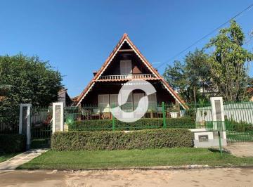 ee2e84b0bd9e579891b087ccdc9ae5c35e4933b0 · Casa à venda, 136 m² por R$ 1.100.000,00 - Itaipu - Niterói/RJ