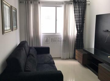 Apartamento de 2 quartos, Balneário Camboriú · Apartamento Quadra Mar para locação anual com 02 dormitórios.