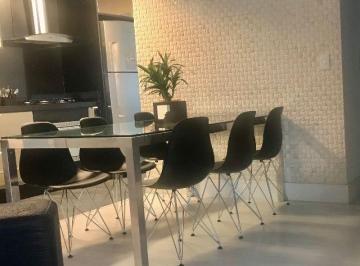 Apartamento · 92m² · 2 Quartos · 1 Vaga · Apartamento com 2 dormitórios no Centro de Balneário Camboriú.