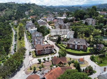 Apartamento · 79m² · 2 Quartos · 2 Vagas · Apartamento 2 suítes à venda no centro turístico em Campos do Jordão
