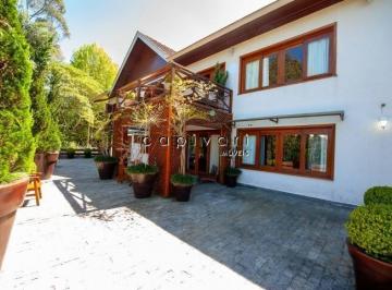 Casa · 640m² · 5 Quartos · 5 Vagas · Casa à venda em Campos do Jordão, alto padrão 5 dormitórios