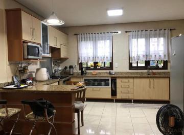 Casa · 282m² · 2 Quartos · 3 Vagas · Sobrado com 2 dormitórios à venda, 282,27m² por R$ 2.341.000,00- Canoas/RS