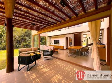 Casa · 400m² · 5 Quartos · 5 Vagas · Casa Alto Padrão - NOVA e ESPAÇOSA - Móveis novos -