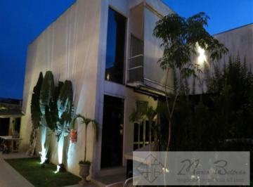 Casa · 215m² · 3 Quartos · 2 Vagas · Mansão a 1 km do metrô Vila Sônia
