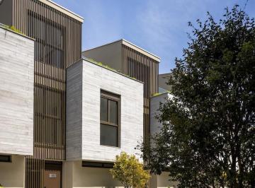 Imóvel novo horizontal-vertical , Curitiba · Casa condominio Curitiba - Mercês - Casa Itaim