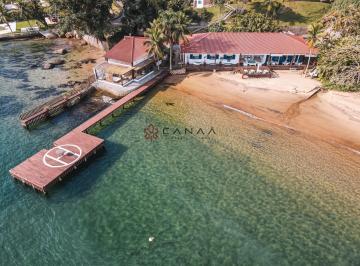 Casa · 387m² · 8 Quartos · 6 Vagas · Espetacular mansão pé na areia de 8 quartos, agua cristalina em Angra!