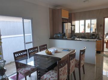Casa de 3 quartos, Arujá · Sobrado 3 suítes com varanda e área gourmet no Jardim Planalto Arujá SP