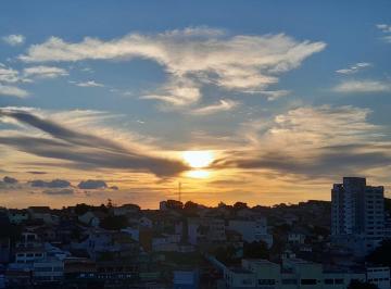 Casa de 3 quartos, Arujá · Sobrado 3 suítes com varanda e área gourmet 830 mil no Jardim Planalto Arujá SP