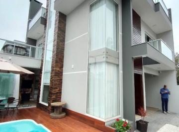 Casa · 242m² · 2 Quartos · 2 Vagas · Sobrado Tríplex com 3 quartos sendo 1 suíte mobiliado 250m da praia - Itacolomi