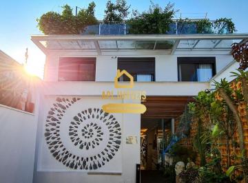 Casa · 1044m² · 4 Quartos · 4 Vagas · Casa com 4 pavimentos