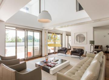 Casa · 388m² · 3 Quartos · 5 Vagas · Pé direito duplo