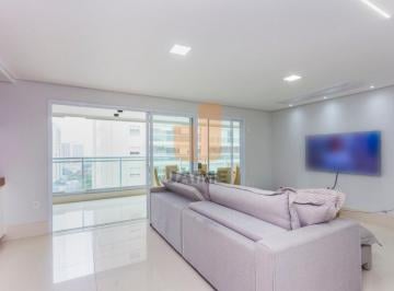 Apartamento · 158m² · 4 Quartos · 2 Vagas · Apartamento em área nobre de Perdizes, 157 m2, 3 suítes e duas vagas em prédio com lazer total.