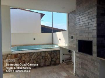 Casa · 240m² · 4 Quartos · 2 Vagas · Casa à venda - em Pechincha