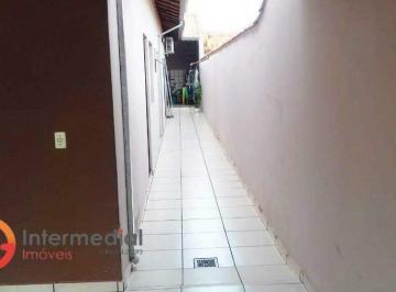 Casa · 104m² · 2 Quartos · 1 Vaga · Casa à venda com 2 dormitórios no Bairro De Lorenzi. 