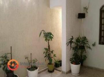 Casa · 201m² · 4 Quartos · 2 Vagas · Sobrado à venda, 4 quartos, 3 suítes, 2 vagas, Jardim Três Marias - São Paulo/SP