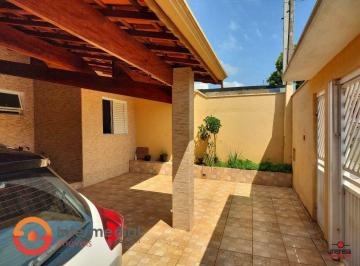 Casa · 130m² · 2 Quartos · 2 Vagas · Excelente casa no Bairro Parque Ecológico com 130m² 