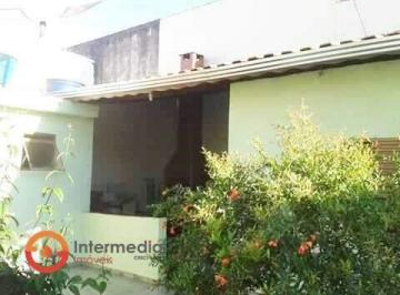 Casa · 236m² · 3 Quartos · 2 Vagas · Casa Assobrada à venda no bairro Parque Residencial Esplanada.