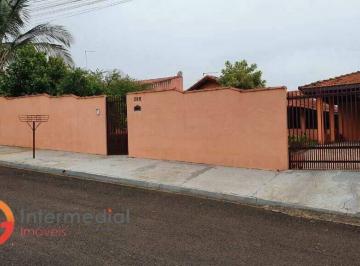 Casa · 149m² · 2 Quartos · 2 Vagas · Casa à venda com 2 dormitórios com quintal amplo localizado no Bairro Parque Ecológico. 